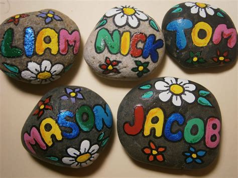 19+ Easy Rock Painting Ideas for Beginners | Cute Designs - NRB