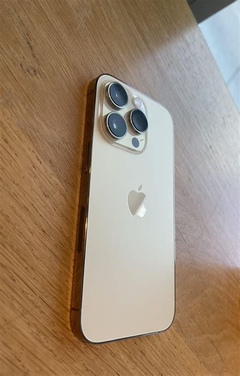 iPhone 14 Pro GOLD! (Gold Vs Silver) : r/iPhone14Pro