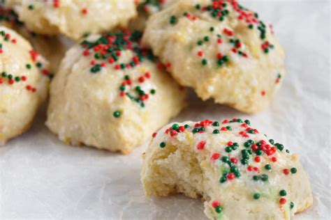 Italian Lemon Drop Cookies | That Hangry Gurl