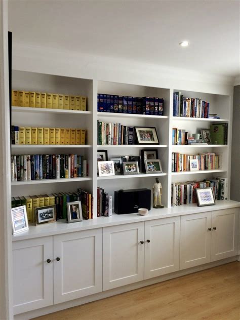 20+ Built In Style Bookshelves – DECOOMO