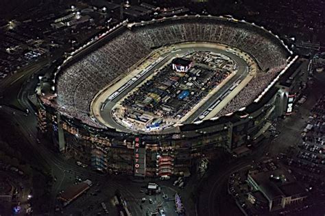 There's nothing like a NASCAR race at Bristol | News | Media | Bristol ...