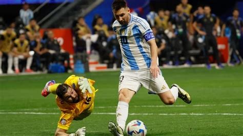 Messi and Argentina overcome Canada and poor surface, start Copa ...