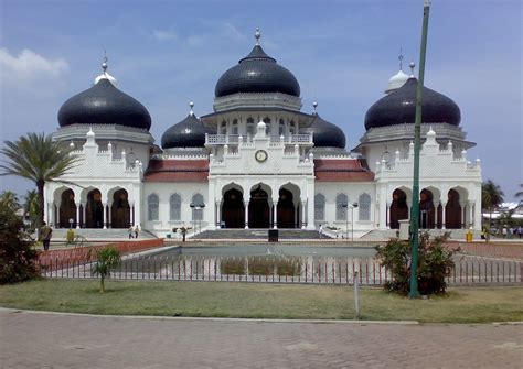 Jejak sejarah Banda Aceh dan istana di tepi Kuala Naga - Aceh Tourism ...