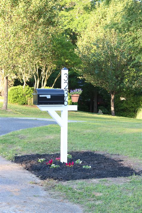 Modern Farmhouse DIY Mailbox Makeover - Living Letter Home