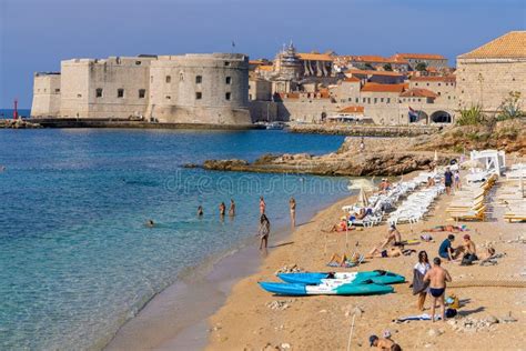 Banje beach in Dubrovnik editorial image. Image of coast - 273351250