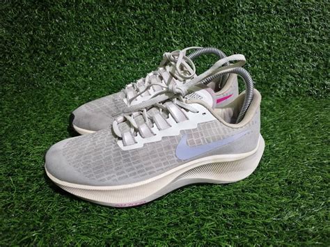 nike pegasus, Women's Fashion, Footwear, Sneakers on Carousell