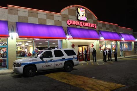 Chuck E Cheese Brawl In Lincoln Park Leads To Two Arrests Lincoln Hot