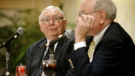 Charlie Munger, Warren Buffett's right-hand man, dies at 99 | CBC News