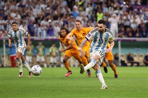 Messi WC Record: Lionel Messi EQUALS Gabriel Batistuta for MOST GOALS ...