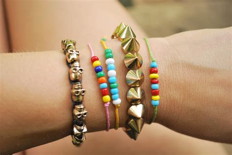 the diy: beaded friendship bracelets