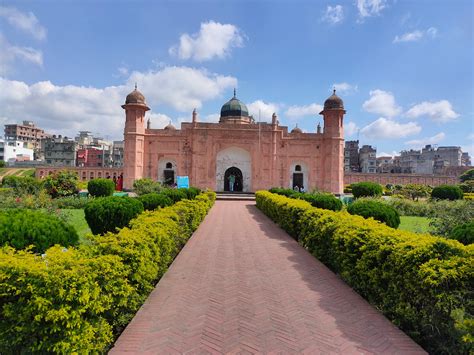 Lalbagh Fort - Bazar Travels