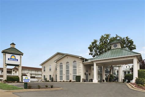 Days Inn by Wyndham Branson/Near the Strip | Branson, MO Hotels