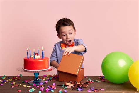 Kids' Birthday Party Presents: Yes or No? | JewishBoston