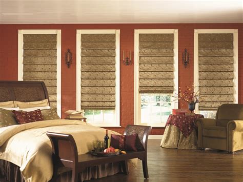 10 Bedroom Designs With Roman Shades