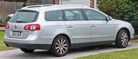 File:2006-2010 Volkswagen Passat (3C) 2.0 TDI station wagon (2010-06-17 ...