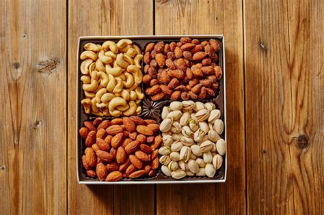 Assorted Nuts Gift Box - Continente Country Store