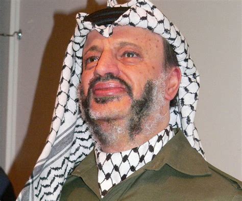 Yasser Arafat Biography - Facts, Childhood, Life & Achievements of ...