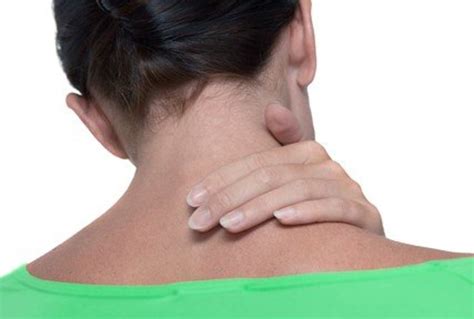 Pinched Nerve in Neck - Symptoms, Causes, Treatment - HubPages