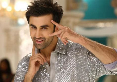 Ranbir Kapoor Cool Smiling Pose Still From Yeh Jawaani Hai Deewani ...