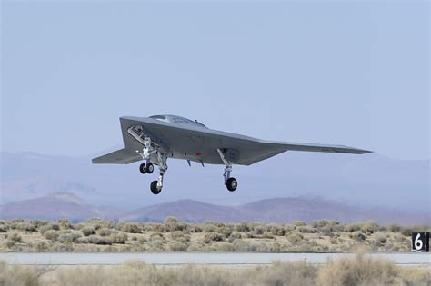 X-47B UCAS Completes First Flight Test Phase - Aviation Today