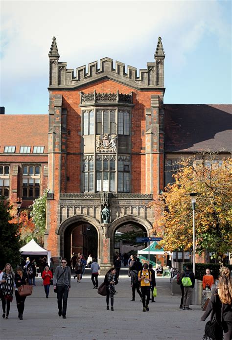 Newcastle University - Hauptcampus - Coconut Hunter