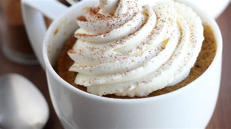 How to Make Pumpkin Spice Latte Mug Cakes Video - Tablespoon.com