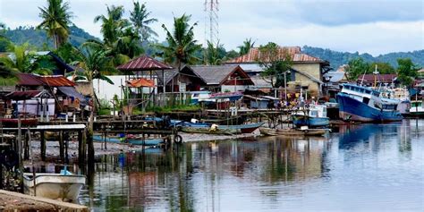 SORONG, INDONESIA – Len Lindstrom Global