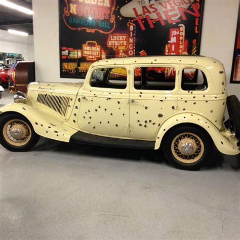 Bonnie & Clyde's Death Car • Hollywood Cars Museum