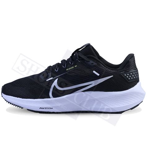 Nike Zoom Pegasus 40 Men's Running Shoes (BLACK/WHITE) - ShoesClub.PK