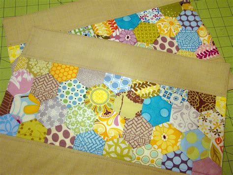 SewCraftyJess: Accuquilt GO! Hexagons: Placemat Tutorial