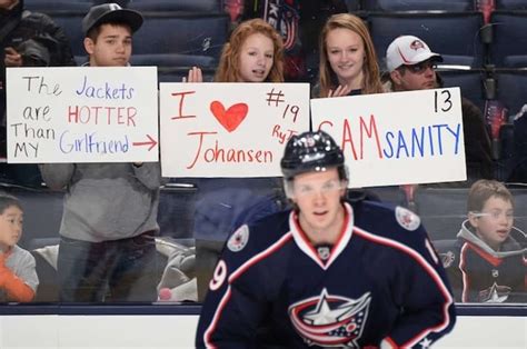 10 fan signs in NHL arenas that made us laugh - The Hockey News