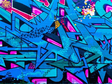 Blue Graffiti Wallpaper - Mural Wall