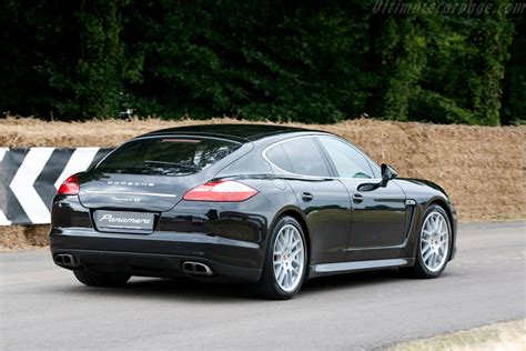 Porsche Panamera 4S - 2009 Goodwood Festival of Speed