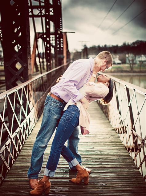 Romantic Engagement Photography Ideas | 99inspiration