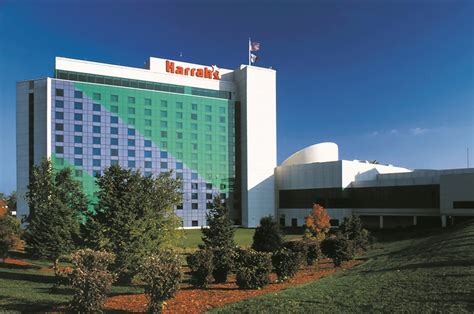 Harrah's Council Bluffs Hotel & Casino in Council Bluffs | Harrah's ...