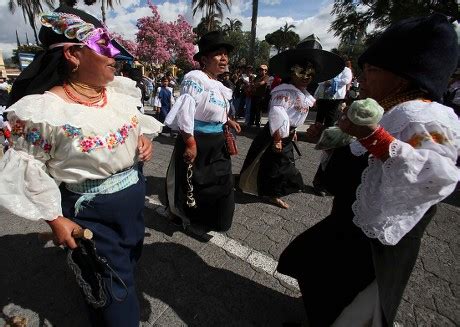 47 Sun dance ritual Stock Pictures, Editorial Images and Stock Photos ...