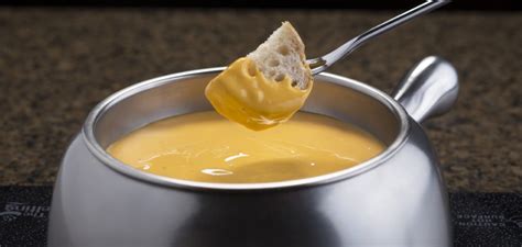 Recipe Friday: Melting Pot Cheese Fondue - PHOENIX magazine