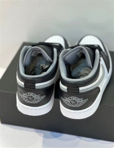 Jordan Air Jordan 1 low "shadow", Men's Fashion, Footwear, Sneakers on ...