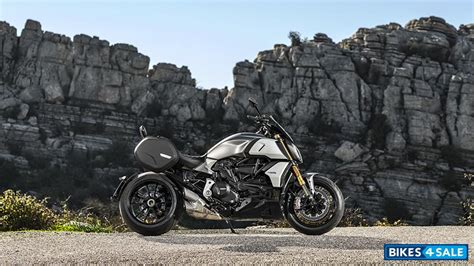 Ducati Diavel 1260 price, specs, mileage, colours, photos and reviews ...