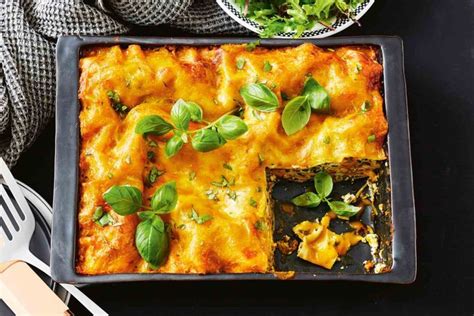 Spinach and ricotta lasagne recipe