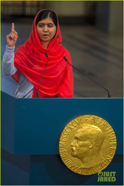 Activist Malala Yousafzai Accepts Nobel Peace Prize in Norway: Photo ...