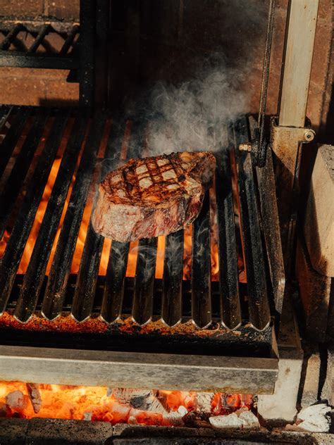 Grillworks Wood-Fired Indoor Grills Taking Over Top Restaurants - Bloomberg