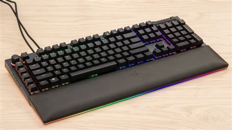 Razer BlackWidow V4 Pro Review - RTINGS.com