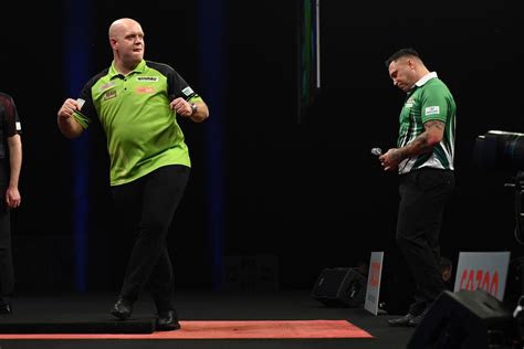 Michael van Gerwen snatches Premier League Darts Night Four title in ...