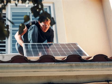 Simple DIY Solar Panel Installation Tips From the Pros