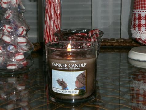 Yankee Candle Holiday Scents Review - About a Mom