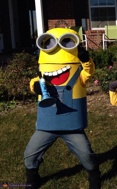 DIY Despicable Me Minions Group Costume | Best DIY Costumes - Photo 2/4