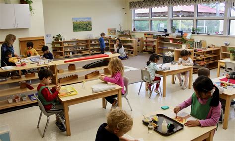 Montessori classroom observation - Princeton Montessori School