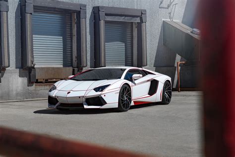 Red and White Obsession: Custom painted Lamborghini Aventador on Niche ...