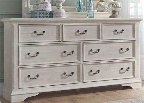 Bayside White 7 Drawer Dresser from Liberty | Coleman Furniture